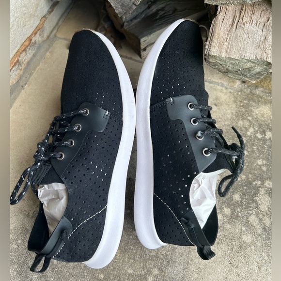 Steve Madden Brick black lightweight mens sneakers w/breathable Design Sz-9. M - Picture 3 of 12